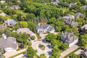 10 Clubside Ct, Burr Ridge, IL 60527 - Photo 3
