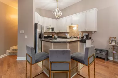 1344 McDowell Avenue #204, Naperville, IL 60563 - Photo 3