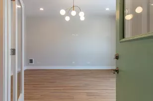 6749 S Langley Ave, Chicago, IL 60637 - Photo 17