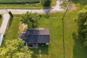 403 N 1st St, Sheldon, IL 60966 - Photo 25