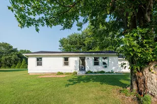 403 N 1st St, Sheldon, IL 60966 - Photo 15