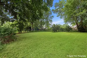 663 Pleasant St, Woodstock, IL 60098 - Photo 25