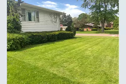 747 Palace Street, Aurora, IL 60506 - Photo 5
