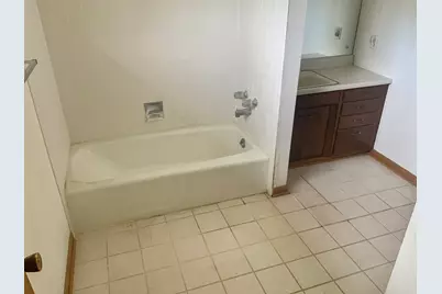 747 Palace Street, Aurora, IL 60506 - Photo 11