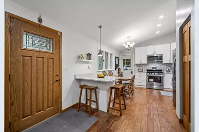 [Address not provided], Buffalo Grove, IL 60089 - Photo 3