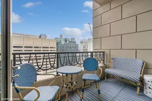 118 E Erie St, Chicago, IL 60611 - Photo 27