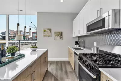 2406 W Armitage Avenue #303, Chicago, IL 60647 - Photo 9