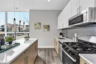 2406 W Armitage Ave, Chicago, IL 60647 - Photo 9