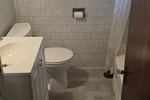 7224 W 39th St, Lyons, IL 60534 - Photo 9