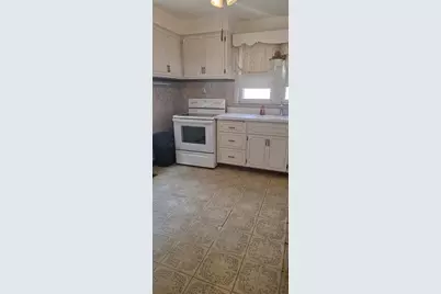 7224 W 39th Street, Lyons, IL 60534 - Photo 3