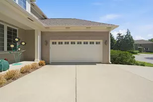 2004 Claridge Ct, Northbrook, IL 60062 - Photo 5