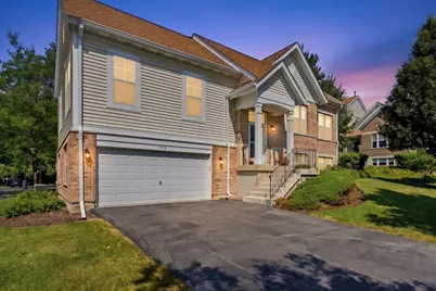 5560 Cambridge Way #1, Hanover Park, IL 60133 - Photo 1