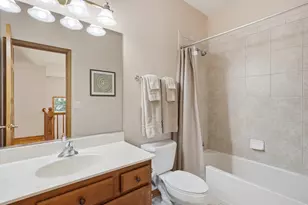 5560 Cambridge Way, Hanover Park, IL 60133 - Photo 19