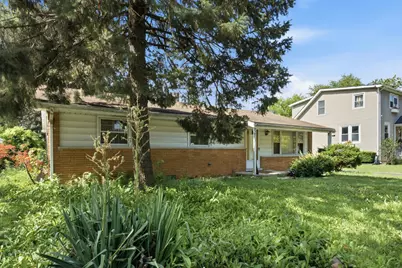 5023 W 81st Street, Burbank, IL 60459 - Photo 3