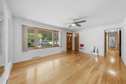 5023 W 81st Street, Burbank, IL 60459 - Photo 7
