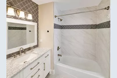 [Address not provided], Lombard, IL 60148 - Photo 17