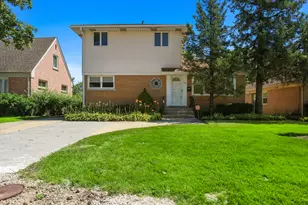 119 Elm St, Glenview, IL 60025 - Photo 1