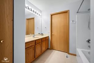 1716 Willow Cir Dr, Crest Hill, IL 60403 - Photo 15