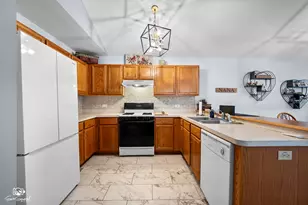 1716 Willow Cir Dr, Crest Hill, IL 60403 - Photo 9