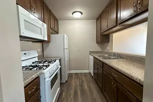 276 Sioux Dr, Bolingbrook, IL 60440 - Photo 7