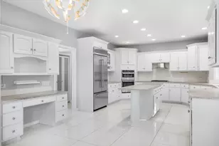 2711 Deering Bay Dr, Naperville, IL 60564 - Photo 5
