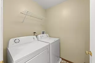 66 Wingate Dr, Oswego, IL 60543 - Photo 17