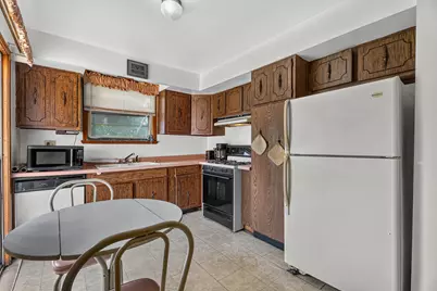 15470 Millard Avenue, Midlothian, IL 60445 - Photo 13