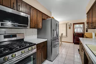 544 Thornwood Dr, South Holland, IL 60473 - Photo 11