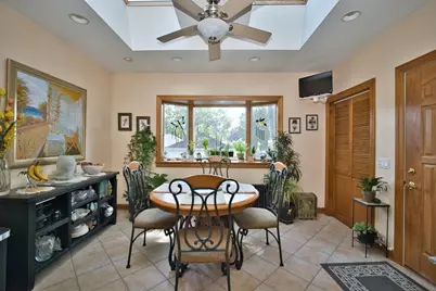 5974 W Miami Avenue, Chicago, IL 60646 - Photo 21