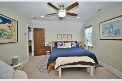5974 W Miami Avenue, Chicago, IL 60646 - Photo 37