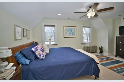 5974 W Miami Avenue, Chicago, IL 60646 - Photo 35