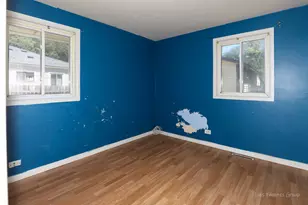 727 Longfellow Ln, Mundelein, IL 60060 - Photo 13