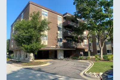 1321 S Finley Road #422, Lombard, IL 60148 - Photo 1