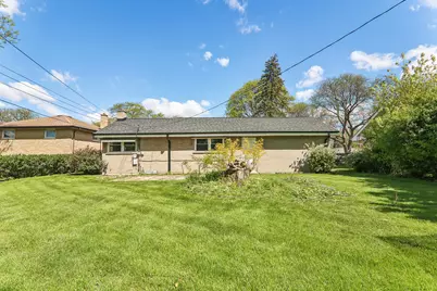 807 E Golfview Drive, Mount Prospect, IL 60056 - Photo 27