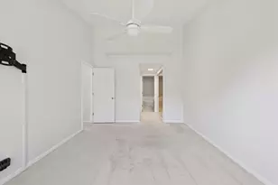 132 White Branch Ct, Buffalo Grove, IL 60089 - Photo 15