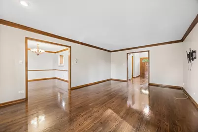 5711 Foxgate Lane, Hinsdale, IL 60521 - Photo 3