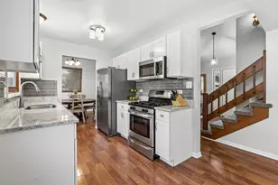 17379 W Hickory Ln, Grayslake, IL 60030 - Photo 9