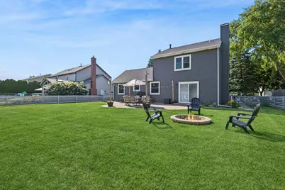 17379 W Hickory Lane, Grayslake, IL 60030 - Photo 19
