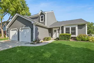 17379 W Hickory Ln, Grayslake, IL 60030 - Photo 1