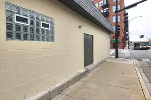2291 S Archer Ave, Chicago, IL 60616 - Photo 1