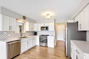8833 Bluebird Dr, Tinley Park, IL 60487 - Photo 5