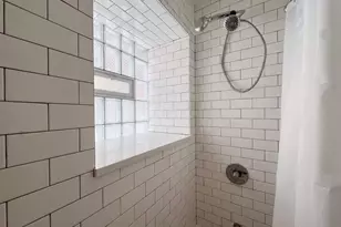 834 W Waveland Ave, Chicago, IL 60613 - Photo 11