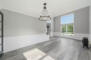 2075 Corinne Rd, Aurora, IL 60506 - Photo 5
