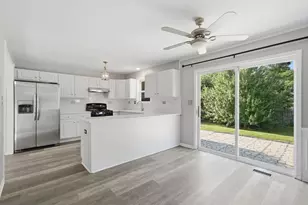 2075 Corinne Rd, Aurora, IL 60506 - Photo 11