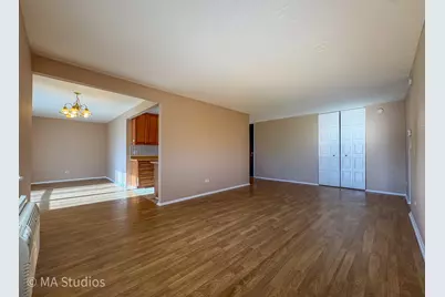 6 Villa Verde Drive #201, Buffalo Grove, IL 60089 - Photo 9