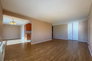 6 Villa Verde Dr, Buffalo Grove, IL 60089 - Photo 9