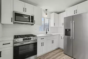 8308 S Anthony Ave, Chicago, IL 60617 - Photo 3