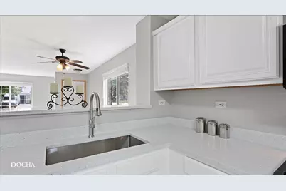 2469 Hillsboro Lane, Montgomery, IL 60538 - Photo 11
