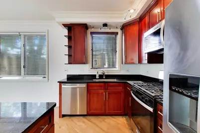 815 N Marshfield Avenue #204, Chicago, IL 60622 - Photo 7