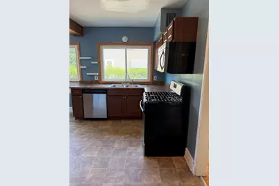 929 Garfield Avenue, Belvidere, IL 61008 - Photo 7